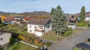 Hauptbild Haus mit Charakter und Entwicklungschance - in idyllischer Lage von Fürth