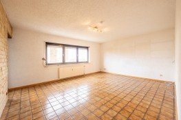 Hauptbild Top-Angebot! Großzügige 4-Zimmer-Wohnung mit zwei Balkonen und zwei Stellplätzen - nur 199.000 EUR